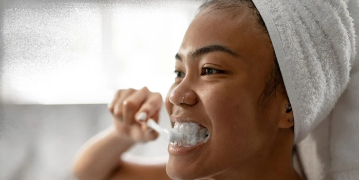 coconut oil brushing teeth everyday