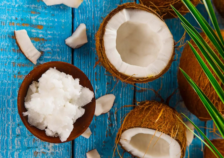 How to Use Coconut Oil for Teeth: A Complete Guide to Oil Pulling & More