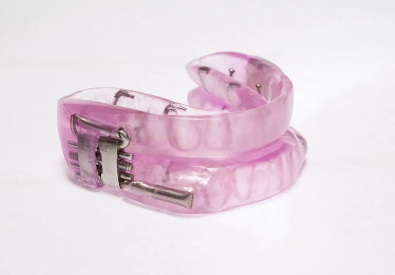 mandibular advancement device