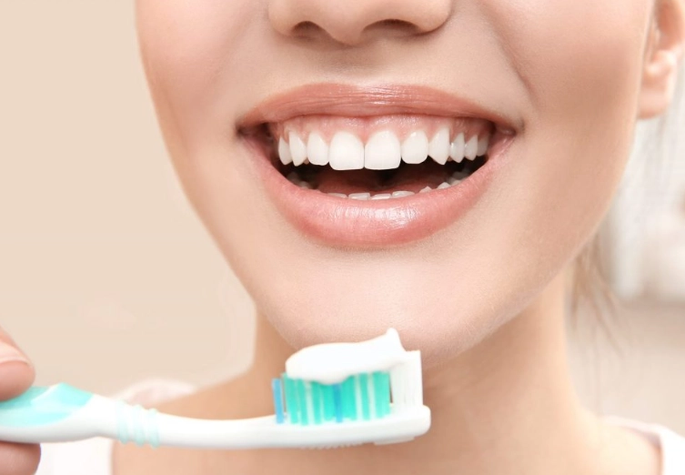 how to brush teeth properly