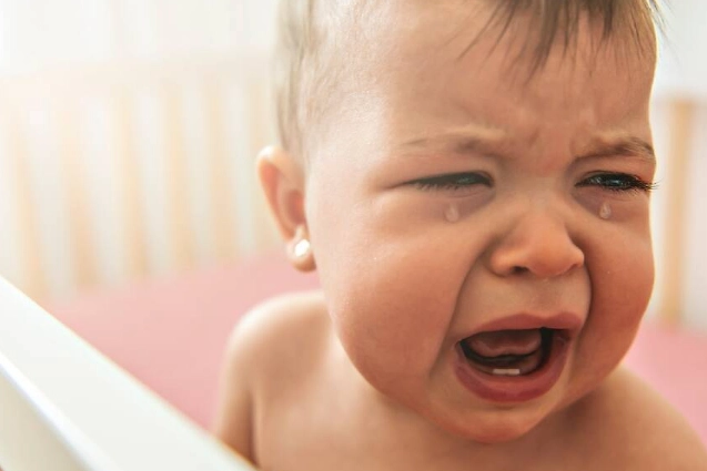 how to soothe teething baby