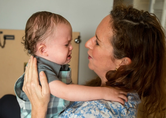 how to soothe teething baby