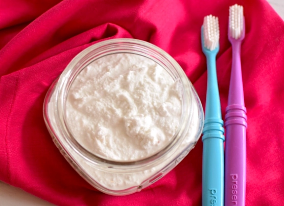 toothpaste without fluoride