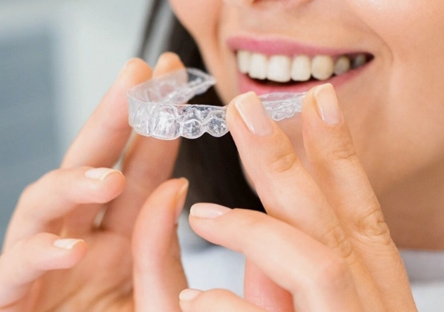 how do clear aligners work