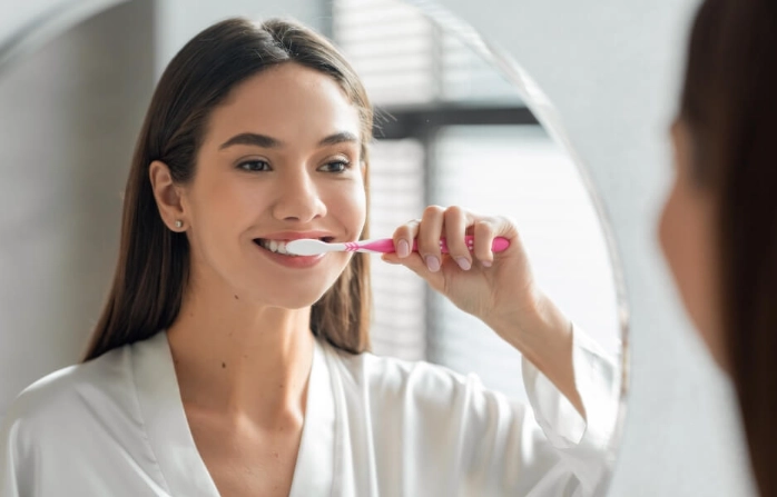 The Complete Guide to Daily Dental Care: Routines, Mistakes, and Tools