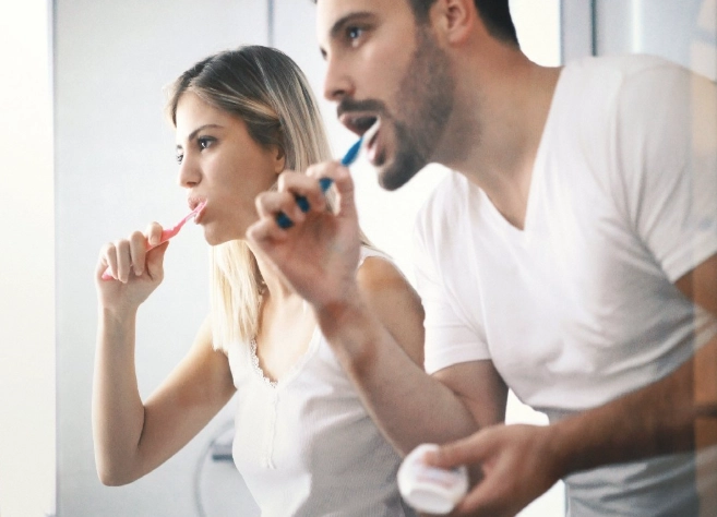 how to brush your teeth properly